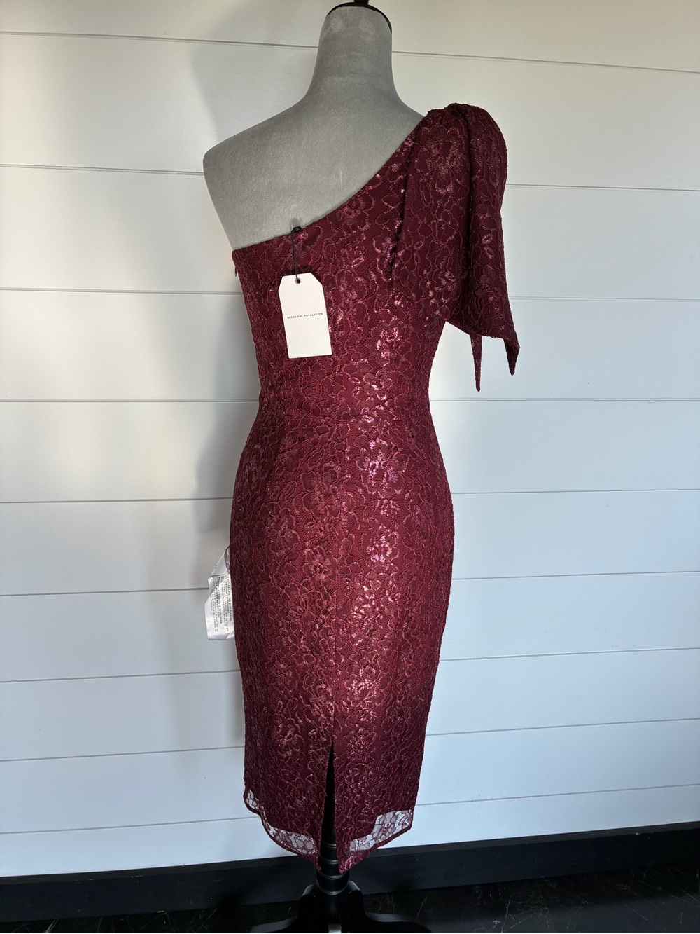 DRESS THE POPULATION LACE
Tiffany ONE SHOULDER BOW
Sheath MIDI DRESS S NWT - Picture 7 of 12